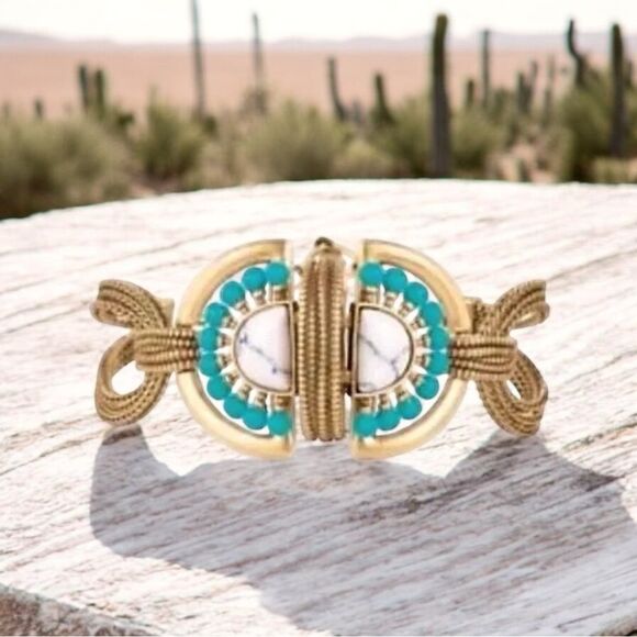 🎃 Stella & Dot Totem Bracelet Gold Turquoise Howlite Statement Jewelry - Picture 1 of 5